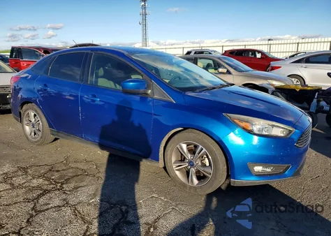 2018 Ford Focus Se z USA, uszkodzony, nr VIN 1FADP3F26JL241445